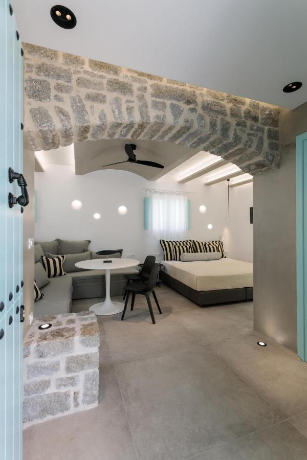 Majo Suites Hotel Agia Anna  外观 照片
