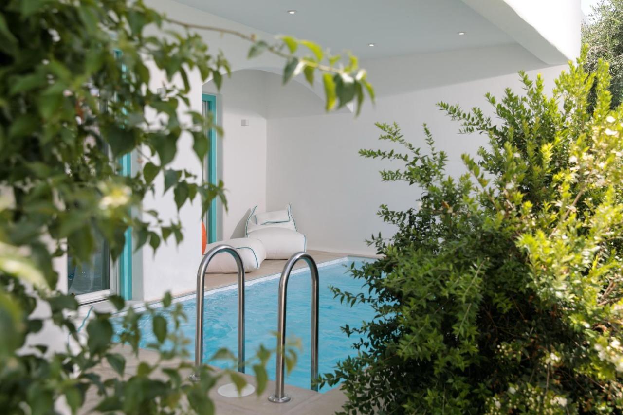 Majo Suites Hotel Agia Anna  外观 照片