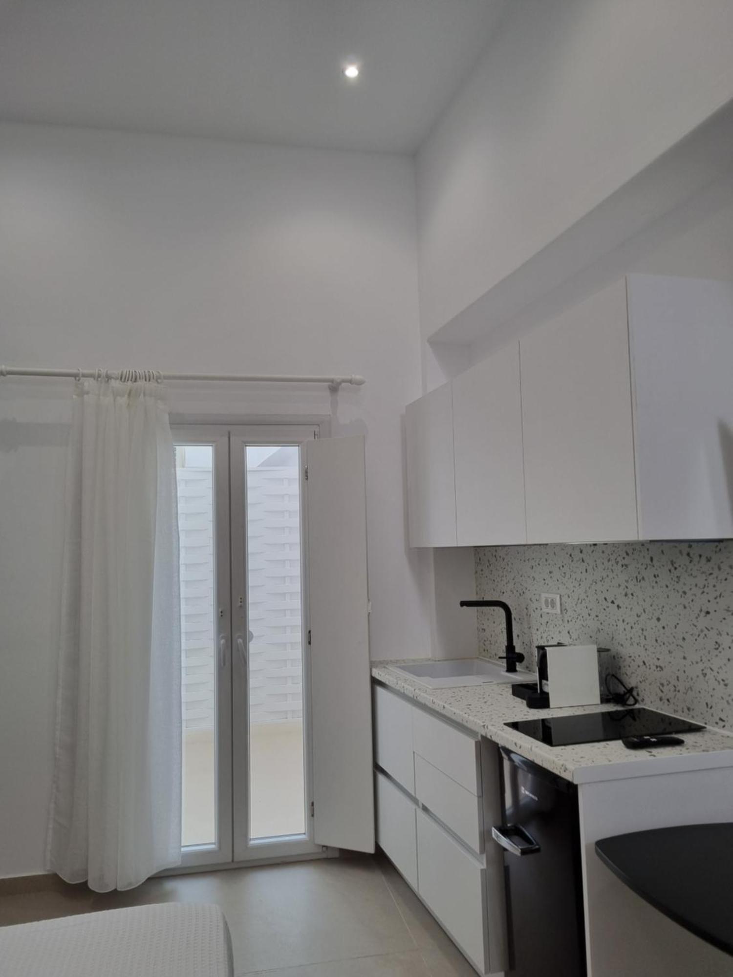 Majo Suites Hotel Agia Anna  外观 照片