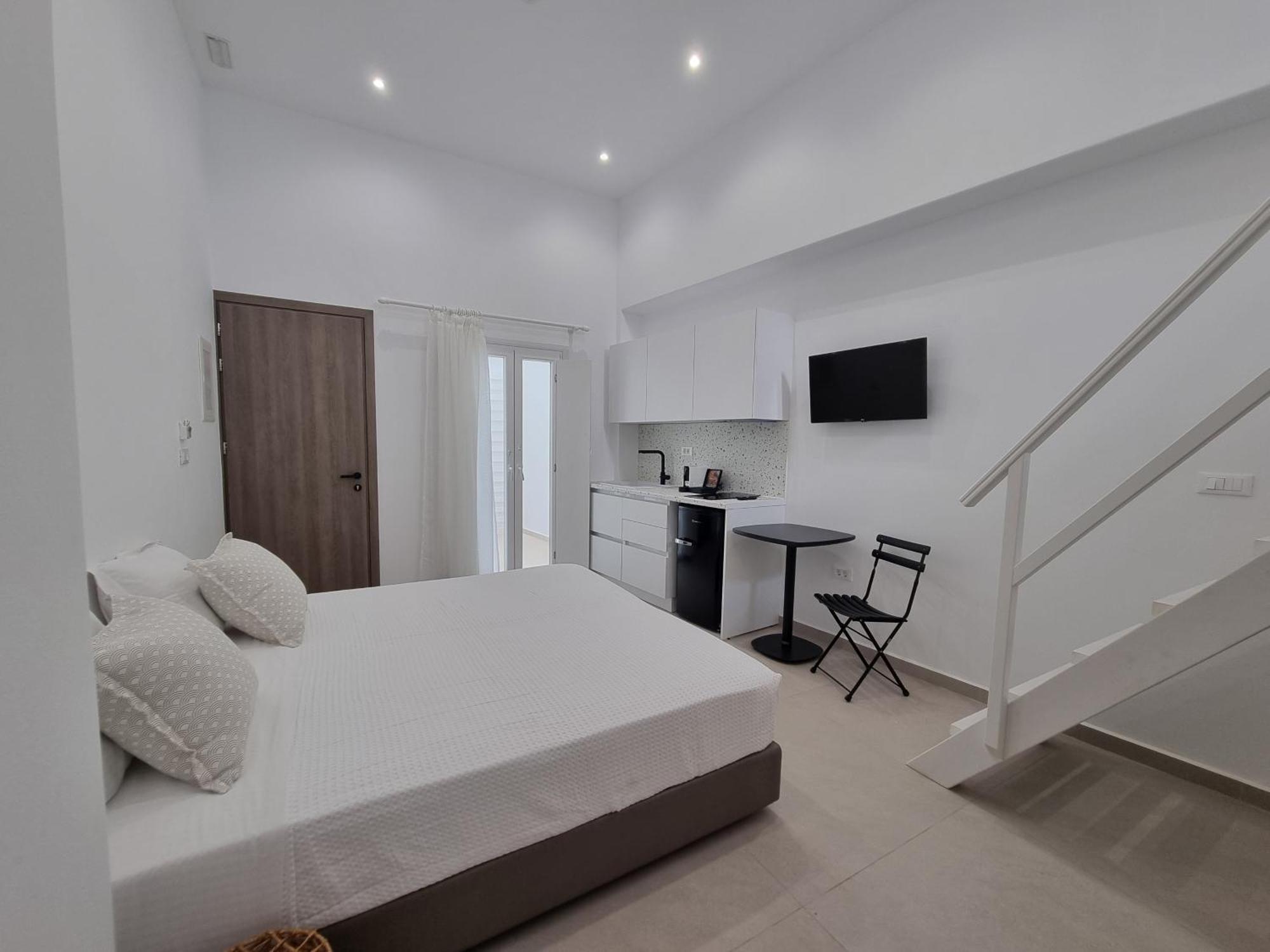 Majo Suites Hotel Agia Anna  外观 照片