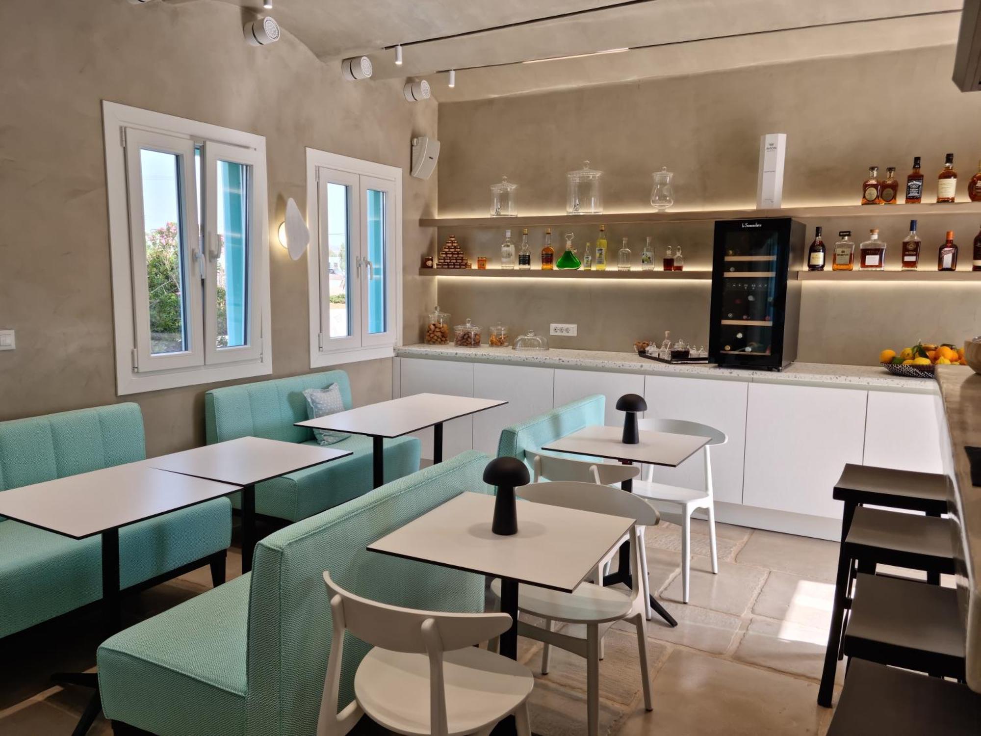 Majo Suites Hotel Agia Anna  外观 照片